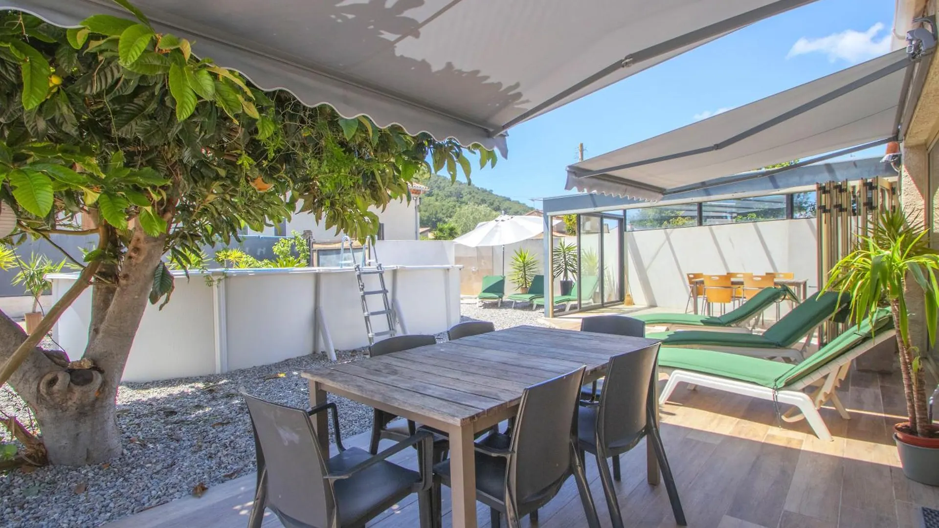 Villa Climatisee Avec Piscine Proche Des Plages La Crau France